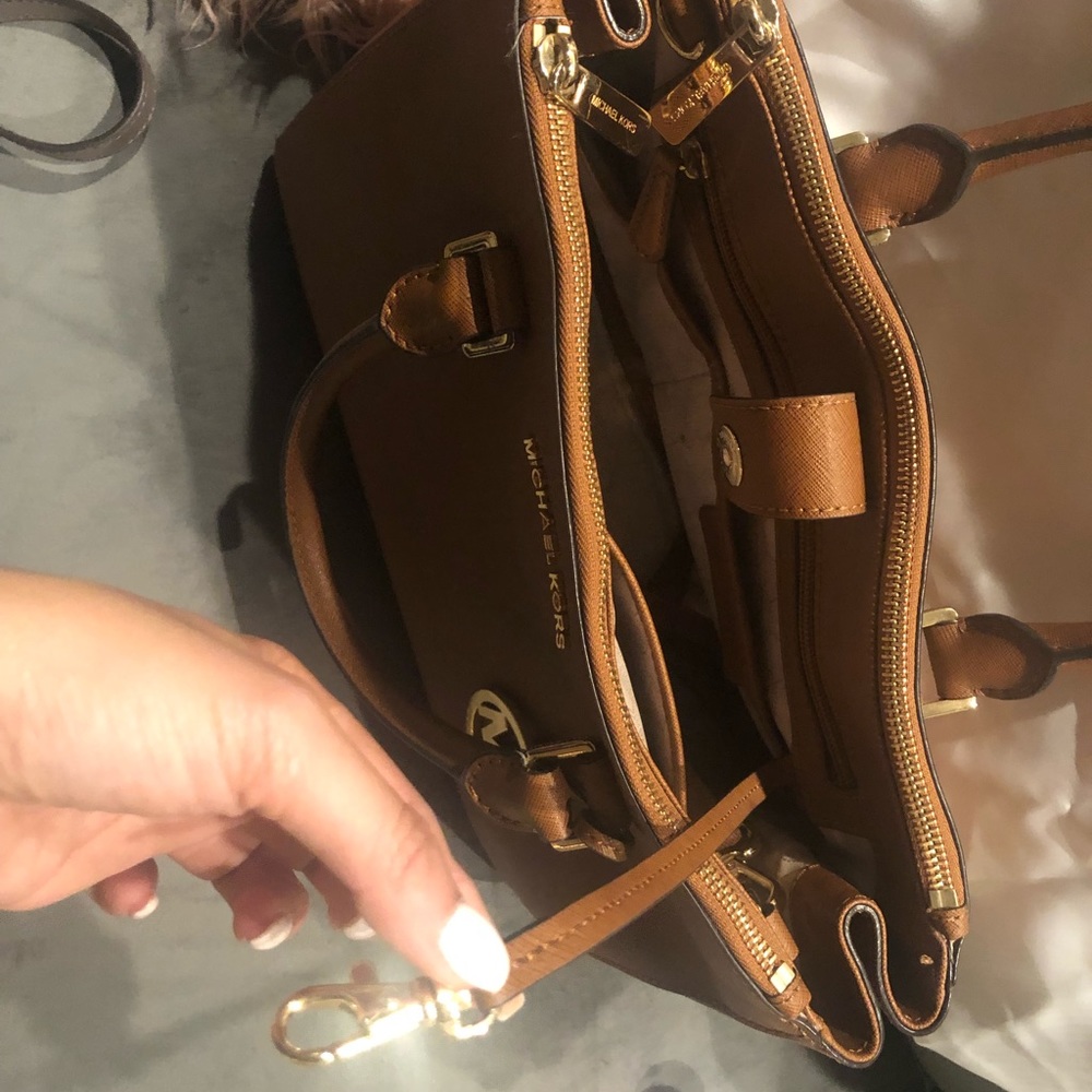 Michael Kors Sutton in luggage - Picture 4 of 5
